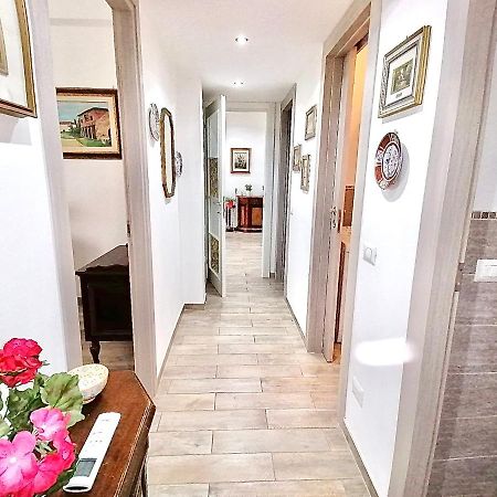 Apartamento Relax Zambrini Lido di Ostia Exterior foto