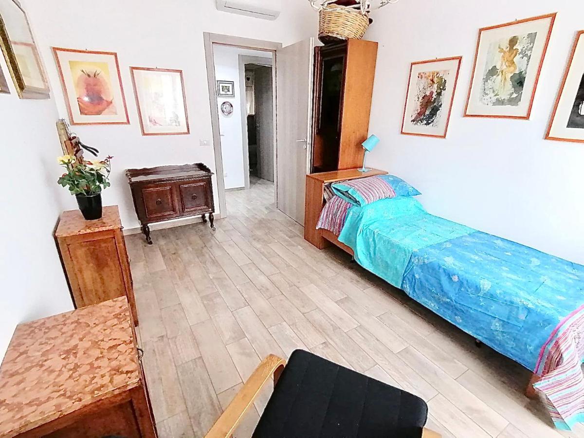 Apartamento Relax Zambrini Lido di Ostia Exterior foto