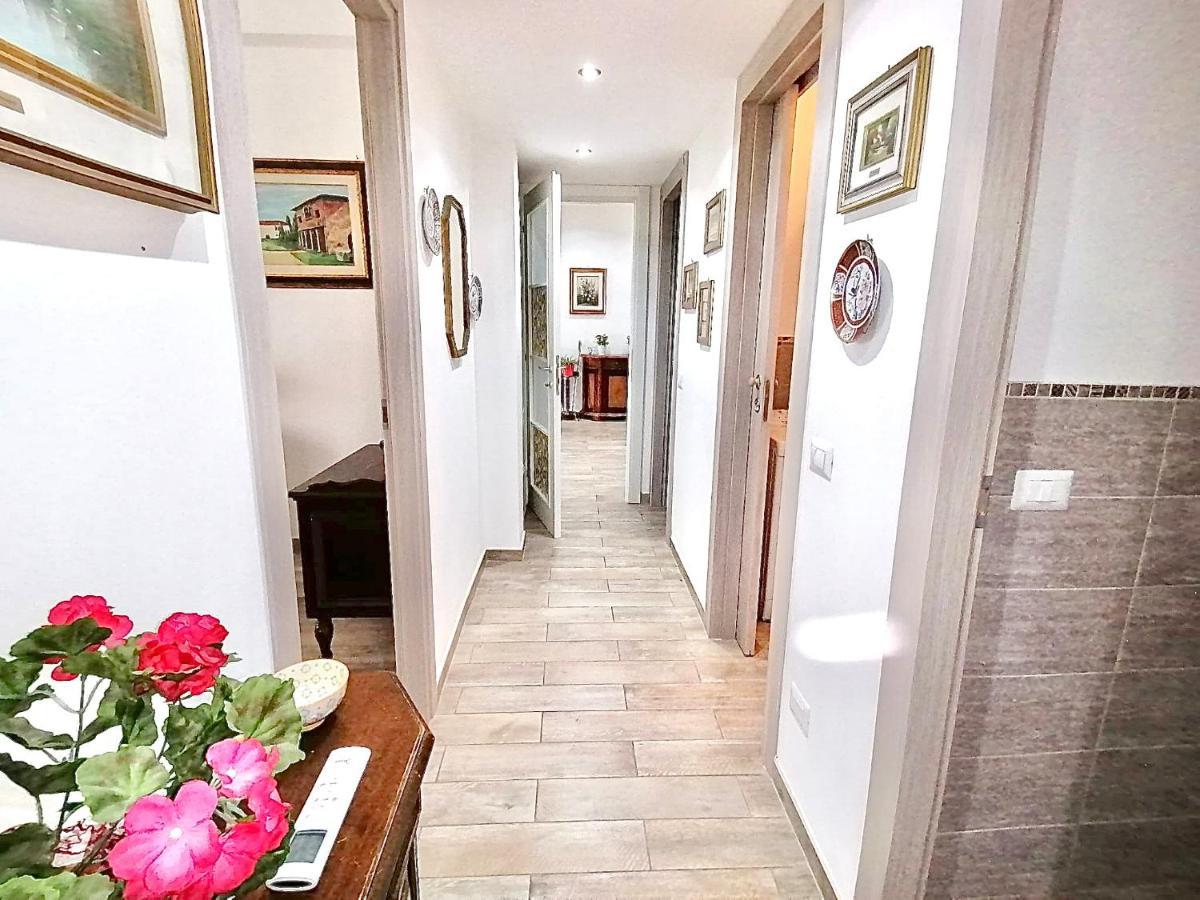 Apartamento Relax Zambrini Lido di Ostia Exterior foto