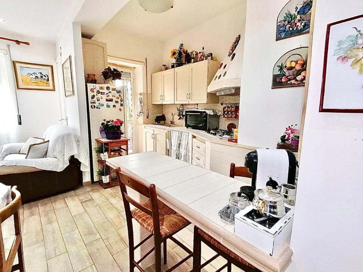 Apartamento Relax Zambrini Lido di Ostia Exterior foto