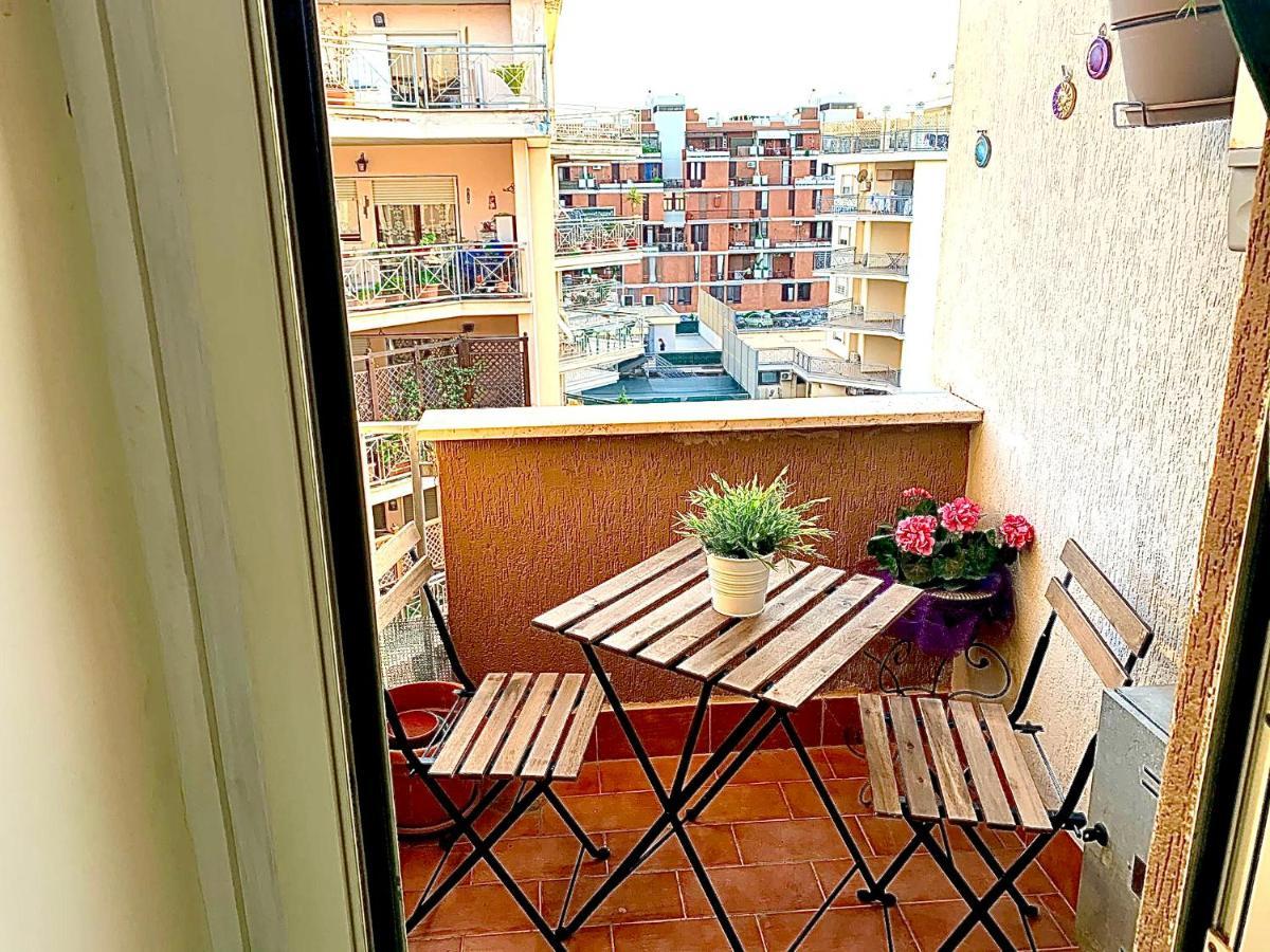 Apartamento Relax Zambrini Lido di Ostia Exterior foto